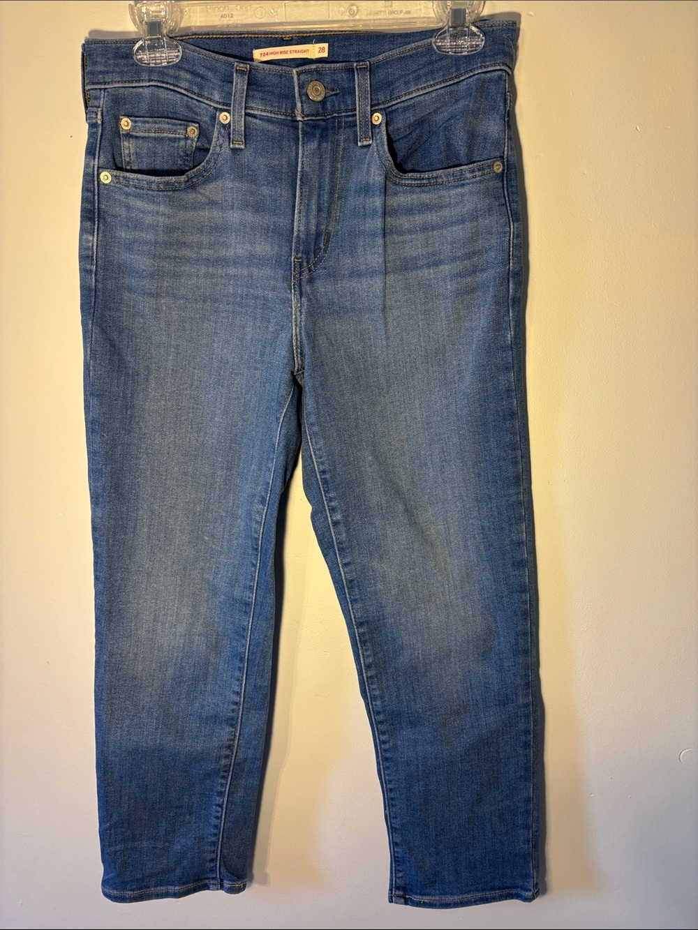 Levi's 724 High Rise Straight Jeans - Slim Taper